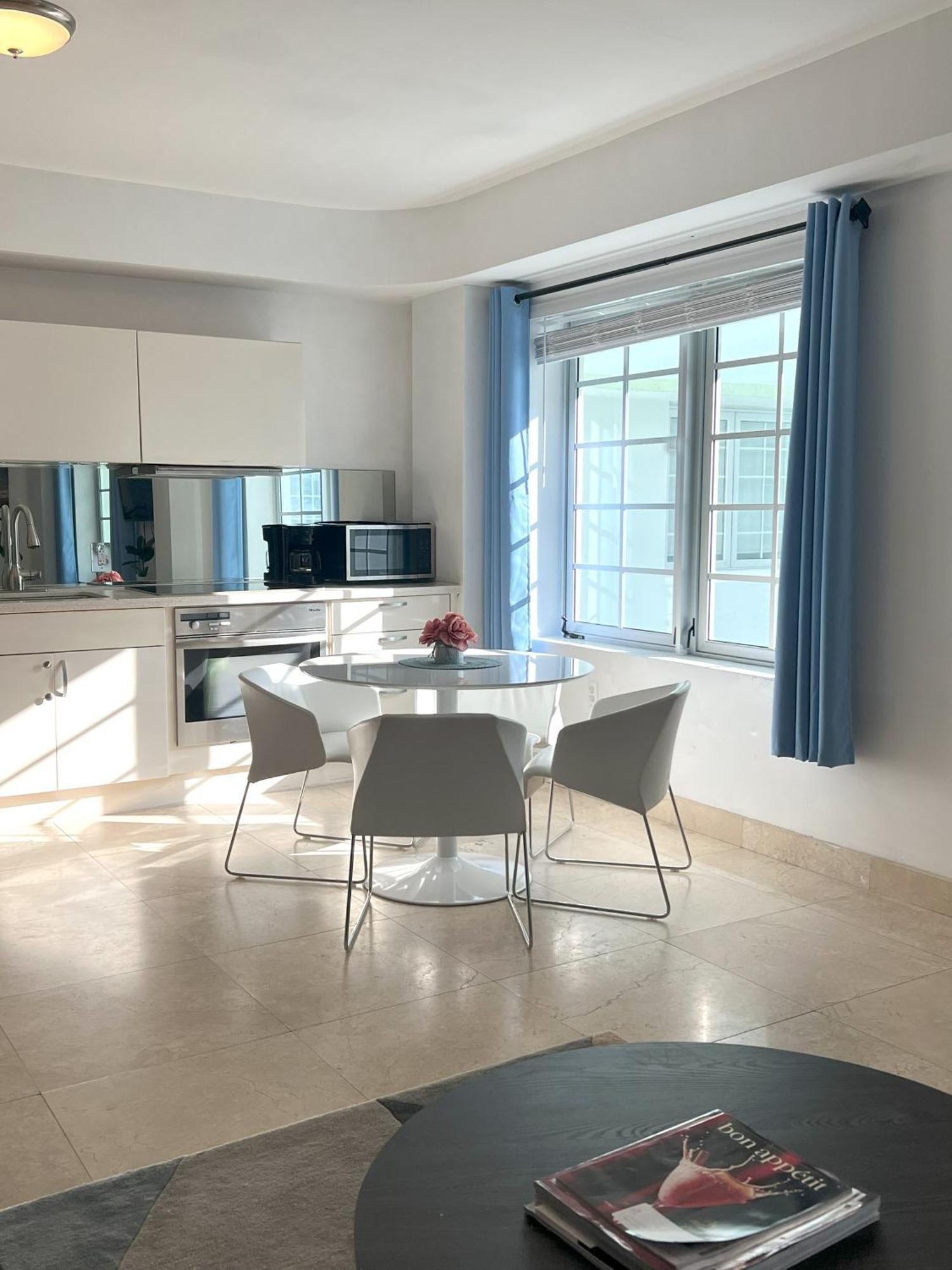 Beachfront Apt In Carlyle Hotel On Ocean Drive Miami Beach Kültér fotó